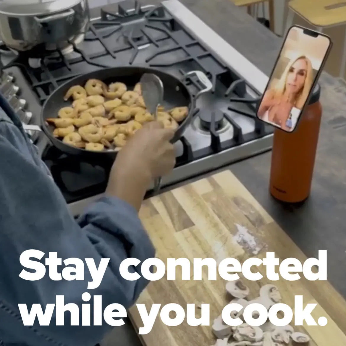 Magsafe-MagSip-Stainless-steel-water-bottle-hepls-you-stay-connected